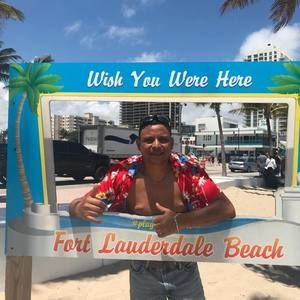 Meet your Posher, Javier